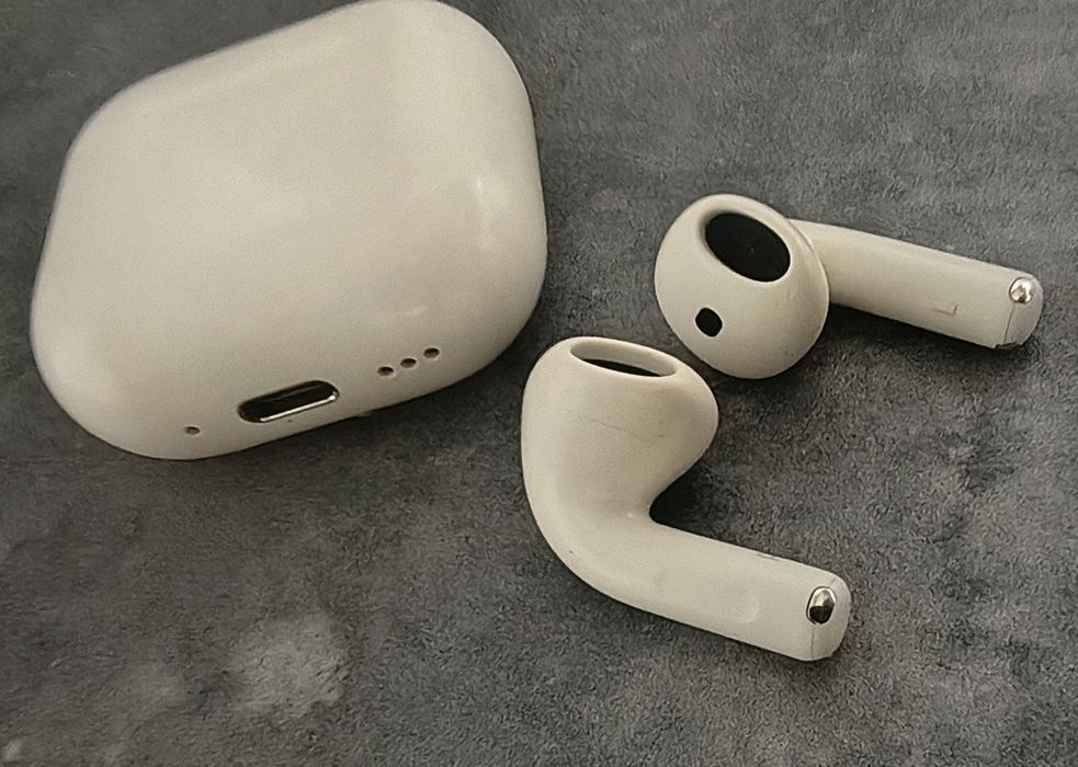 Air  pods  4 anc