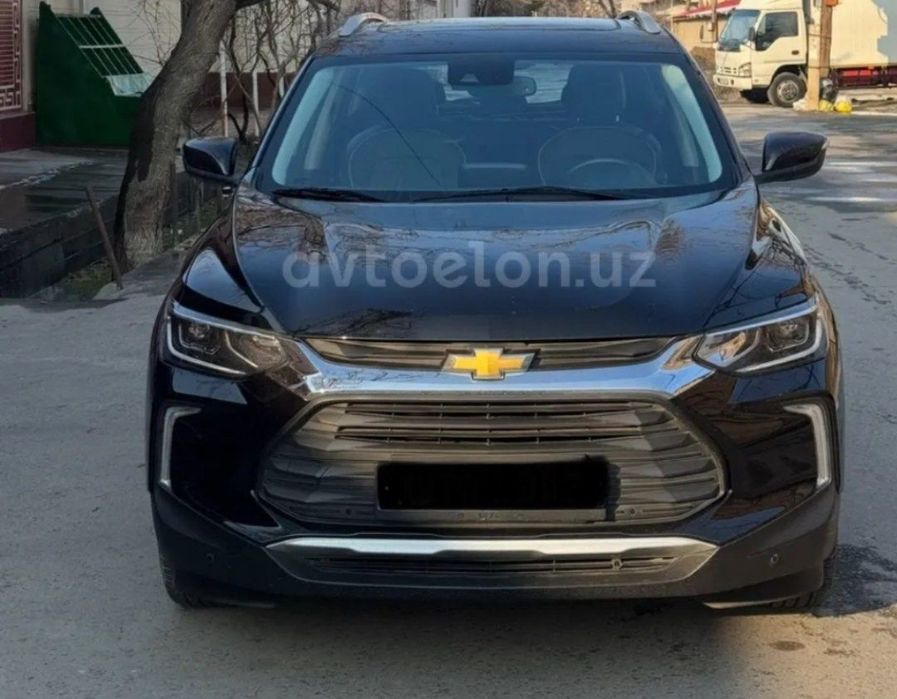 Продаётся свой Tracker Premier 2023 года в хорошем состояние.