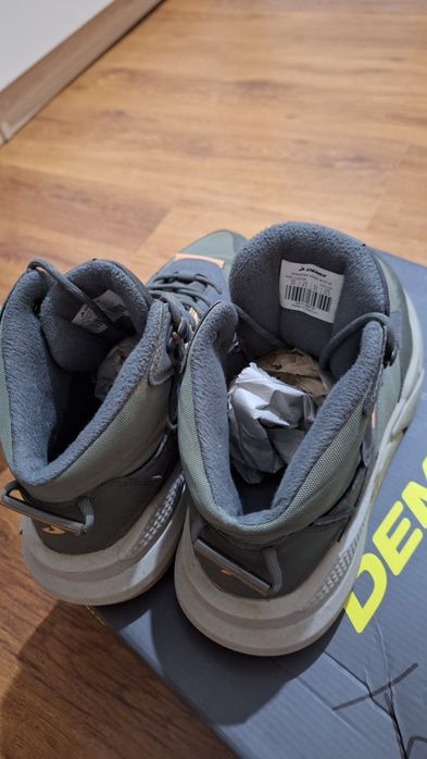 Сапоги и кроссовки