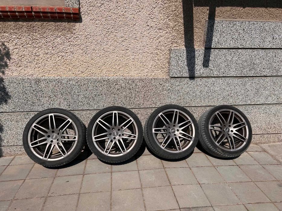 Гуми с джанти "Speedline" за Ауди 8.5JX19 H2 / ET45