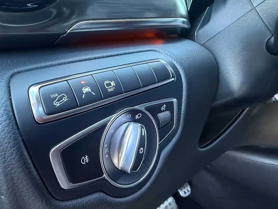 Mercedes V Class 250 4MATIC