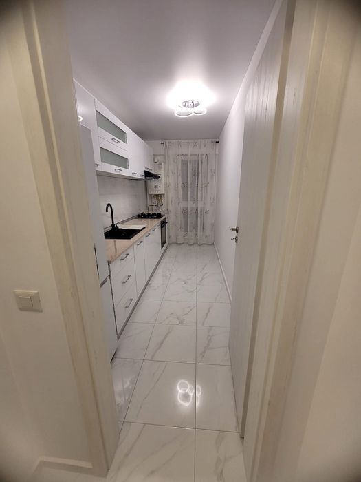 Inchiriez apartament