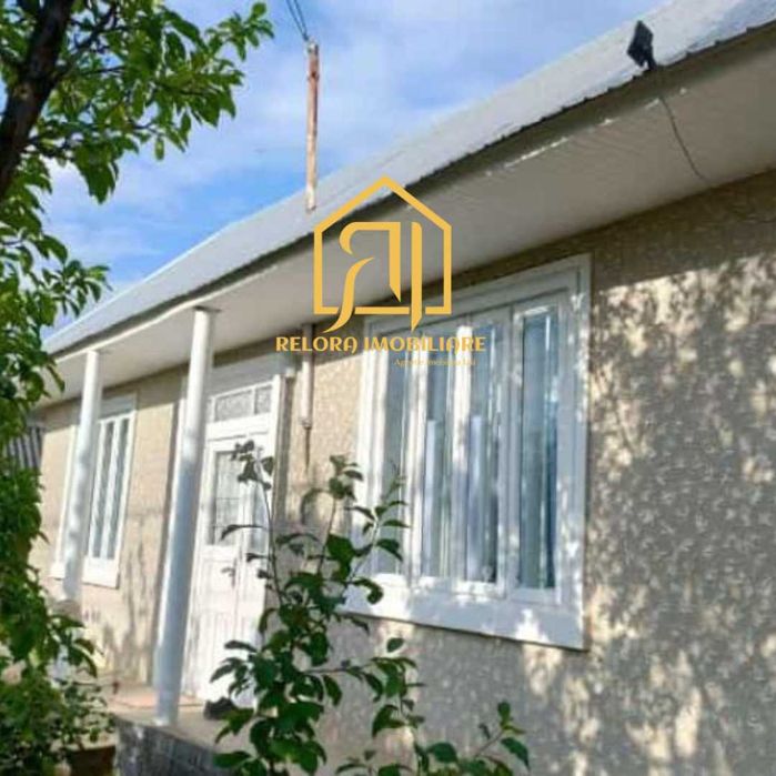 Casă  de vânzare în Gorban, Iași – teren 1000 mp