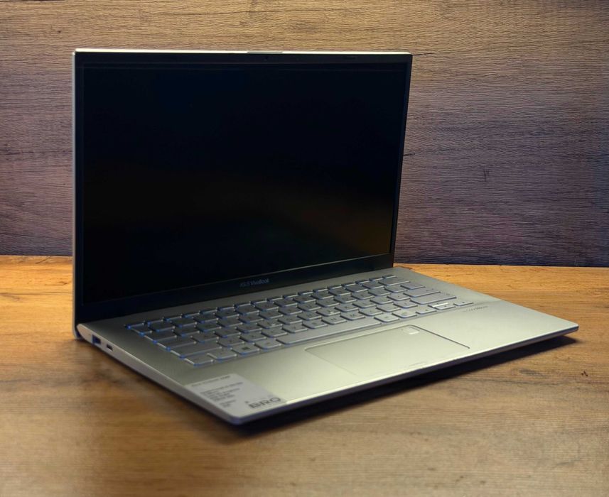 Ноутбук для работы и учебы ASUS 2022г
