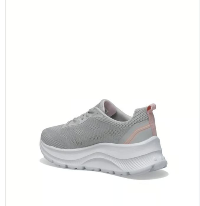 Кросовки женские