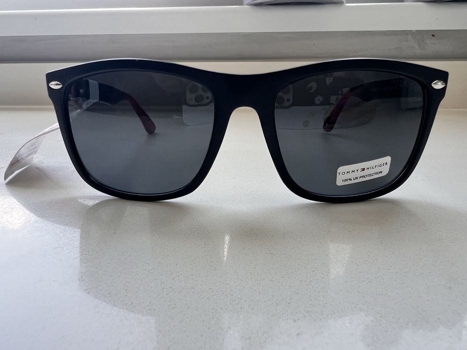 Слънчеви Очила Tommy Hilfiger MPOM 52 Red Black Authentic