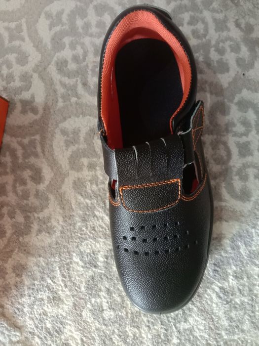 Летная рабочая обувь.