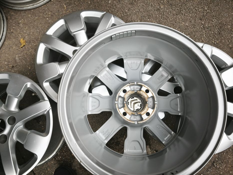 16" оригинални алуминиеви джанти за Citroen/Peugeot.