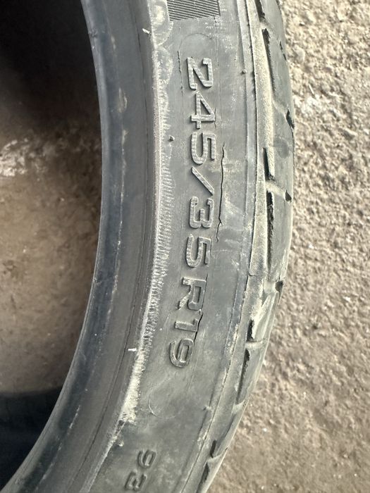 Продам шины одну штуку