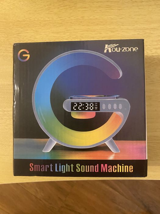Star Light Sound Machine - Lampa Smart Led ‘G’  cu boxa, ceas, alarma, incarcare wireless