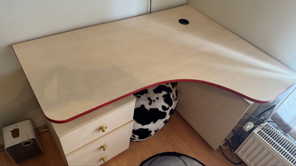 Birou pentru copii latime 125 cm latine cu 75 cm inaltime