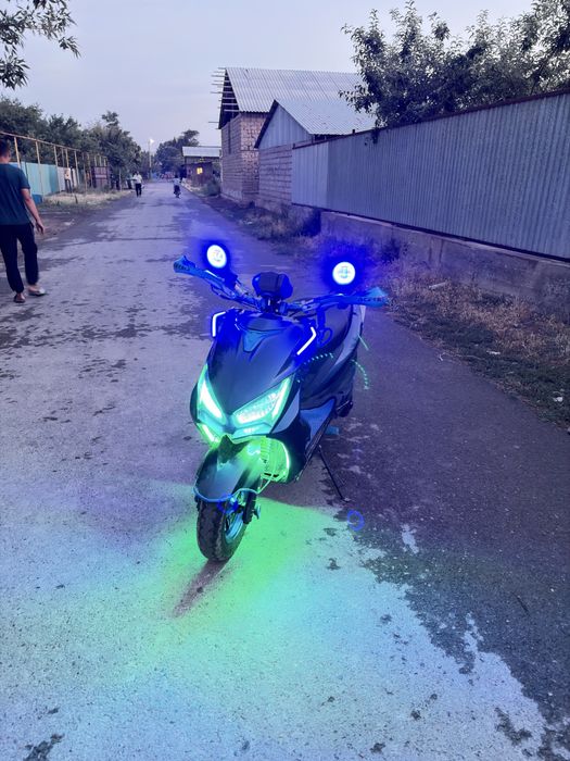 М8 Pro док бары бар