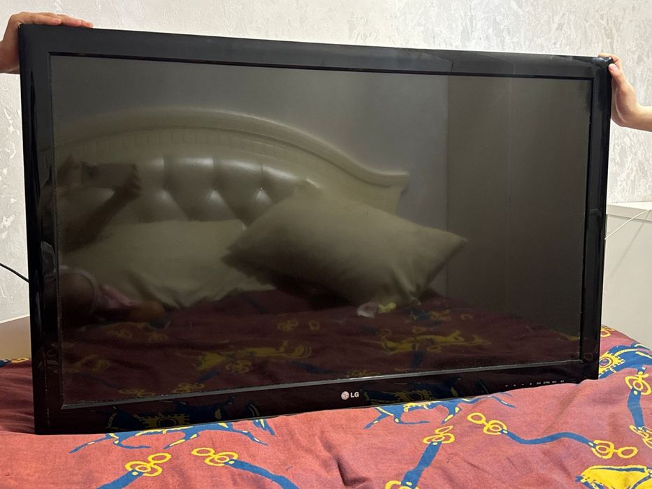 Продам телевизор