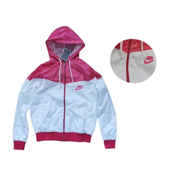 ПРОМО: Nike - Дамско шушляково яке