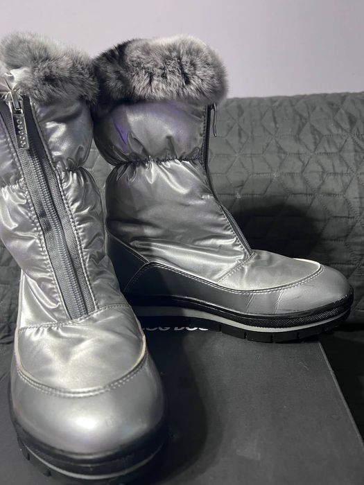 Продавам обувки за момичета
