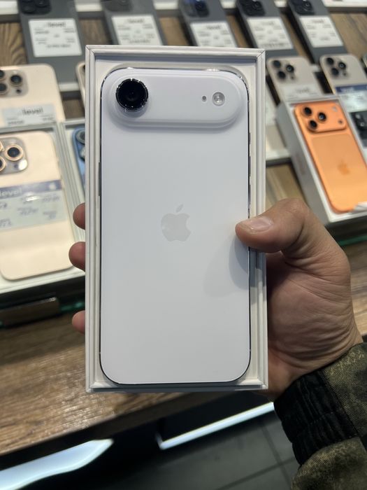 Iphone 17 pro va pro max naqt va nasiya savdoga sotiladi