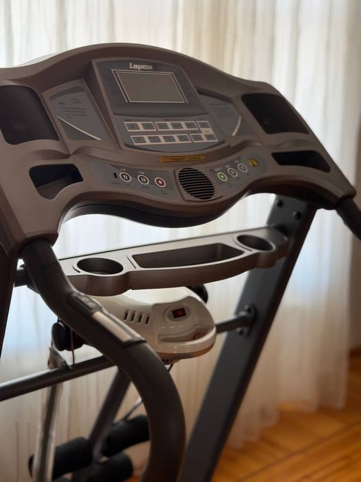 Срочно продам беговую дорожку