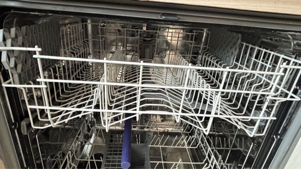 Mașină de spălat vase Beko 60 cm – 14 seturi, 4 programe, testabilă