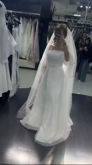 Свадебное платье