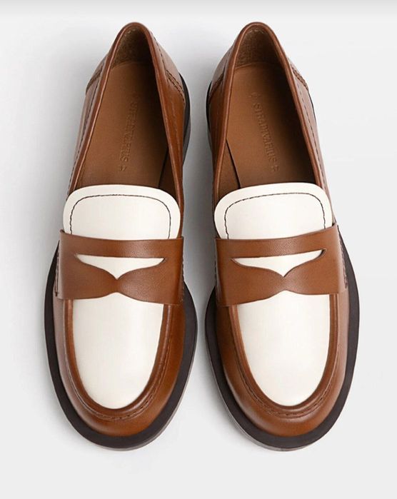 женские лоферы.