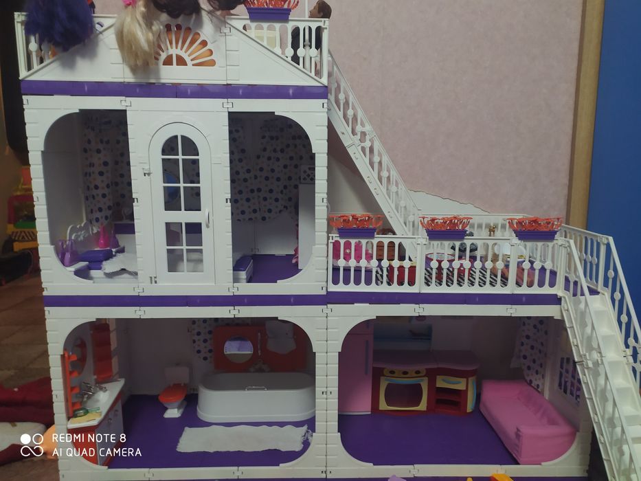 Продам домик для барби