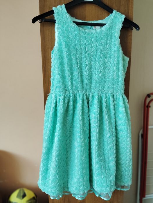 Красива детска рокля.