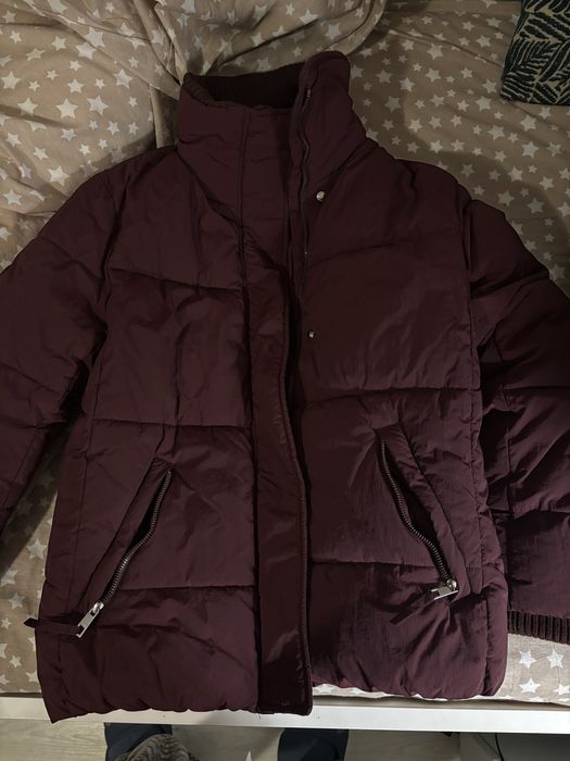 Червено яке, много топло