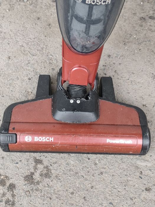 Пылесос Bosch оригинал в рабочем состоянии без зарядного устройства