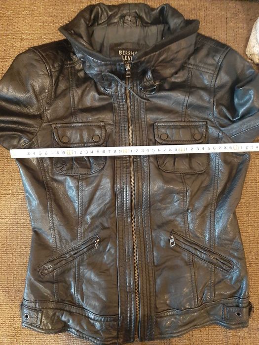 Кожено яке Bershka