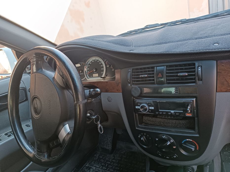 Продам ласетти жентра 9.500 S