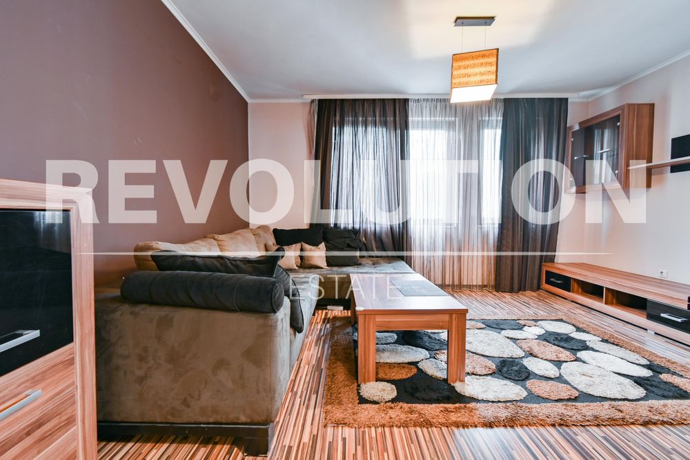 Дава се под наем Тристаен апартамент в София, Витоша - 90 кв.м за 825 € - Снимка #1