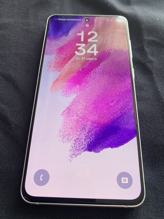 Продам Самсунг s21 fe