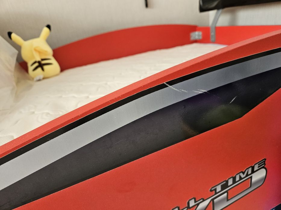 GT-1 легло кола червена