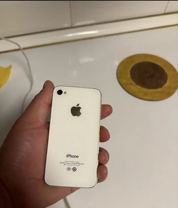 iPhone 4s на 12г