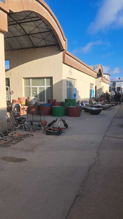 Urganch roysent bozorda dukon sotiladi ulovoy dukon