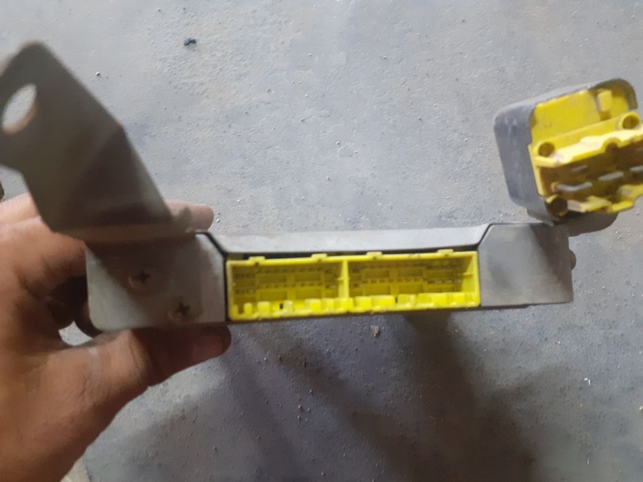 Мазда 323 на разбор 1990