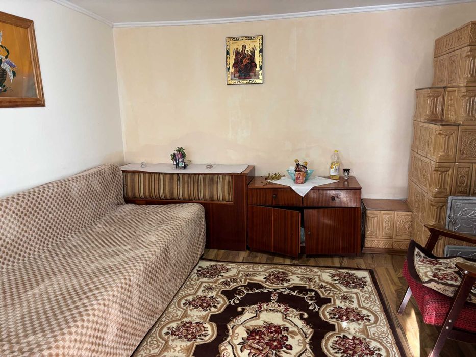 Casa gospodarului, bine întreținută, cu teren generos – Comarnic