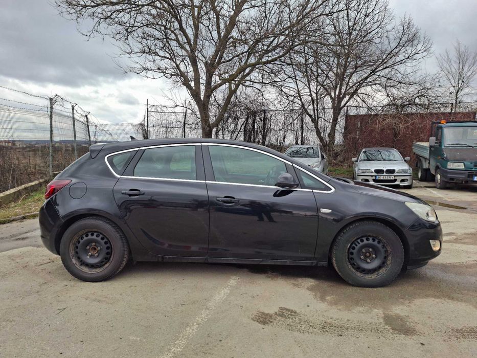 Opel Astra j 1.7 cdti 125cp (ambreiaj si volanta schimbate))