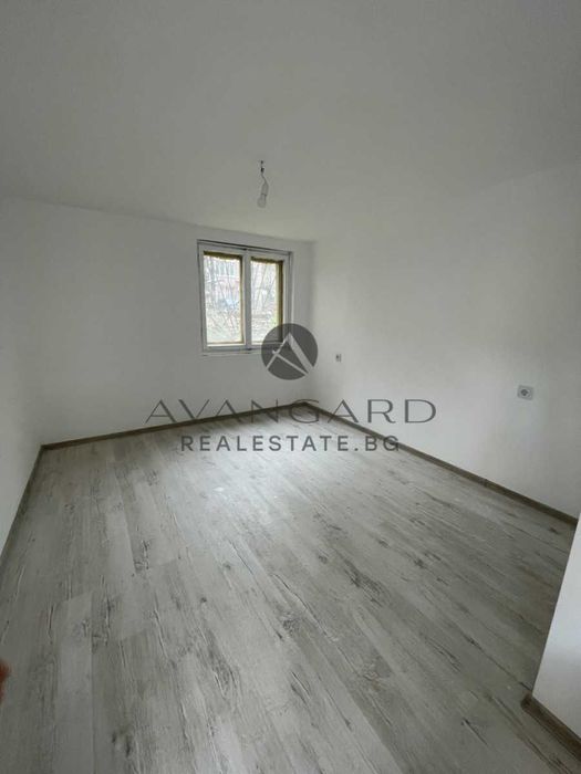 оф.22522 Офис до Тримонциум