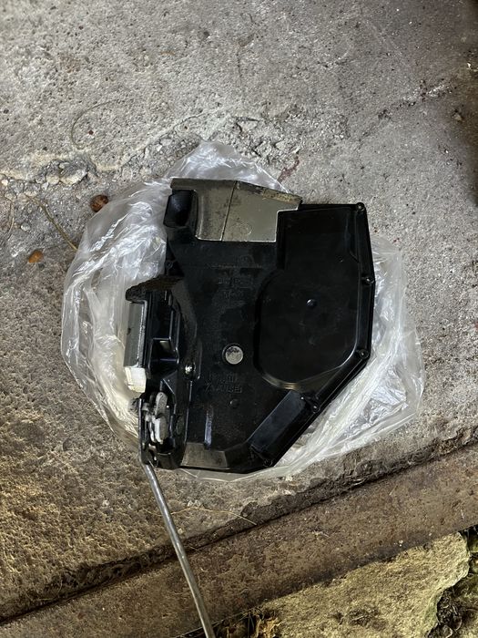 Предна дясна брава за сузуки суифт