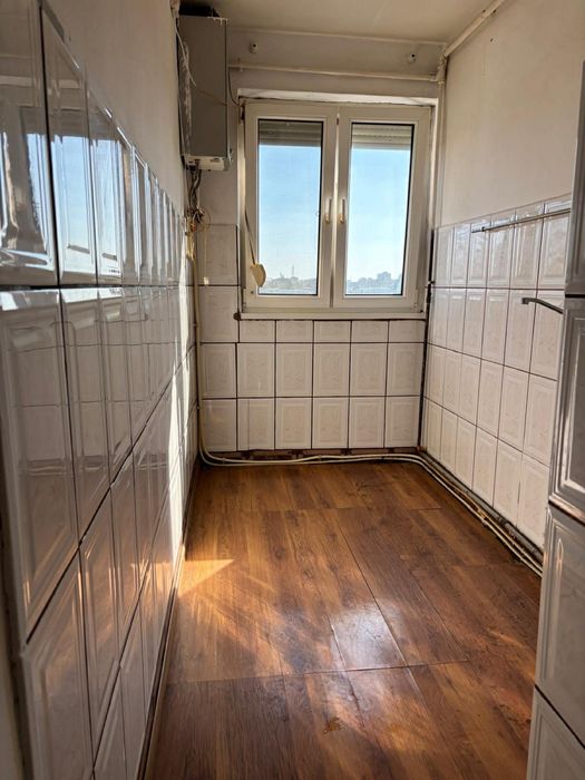 Vand apartament 14 Mai