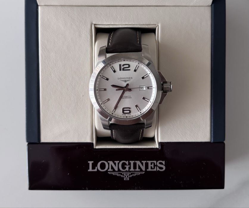 Часы Longines Conquest