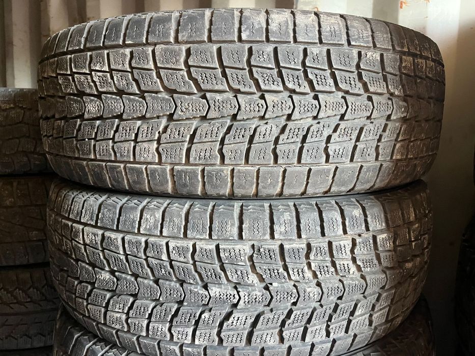 Комплект зимней резины 235/65/17
