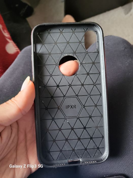 Iphone XR скалъфчета