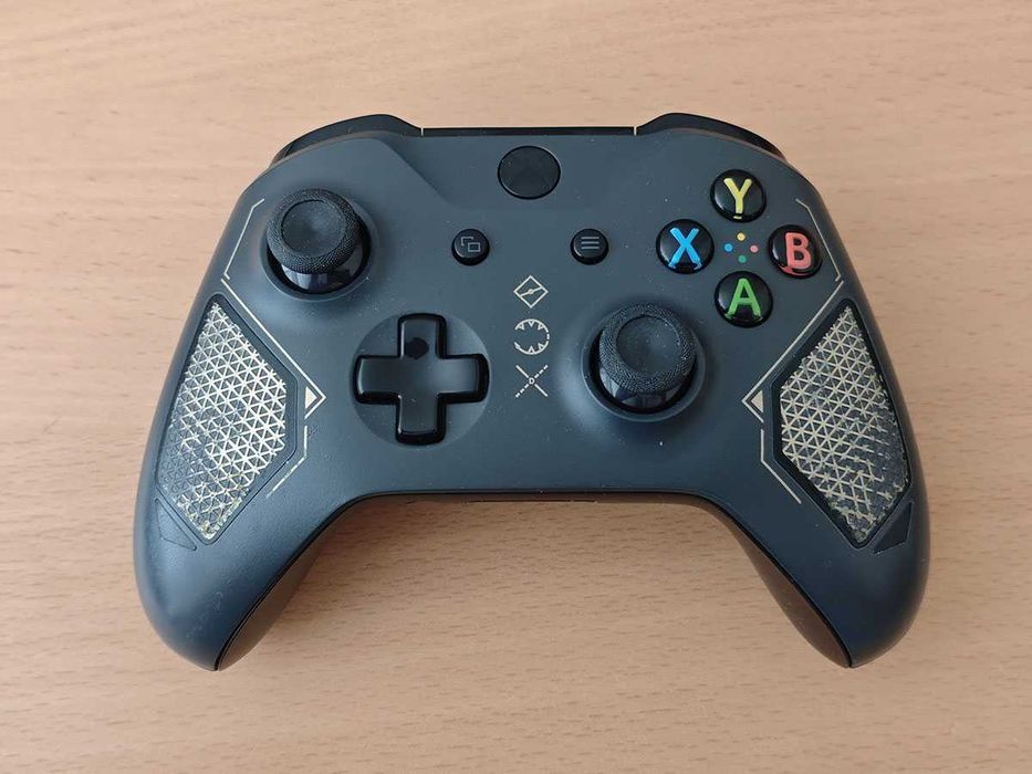 Джойстик за Xbox One X/S, оригинален контролер