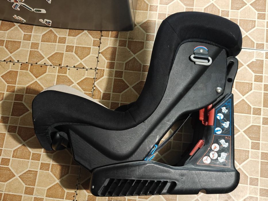 Детское автокресло Chicco