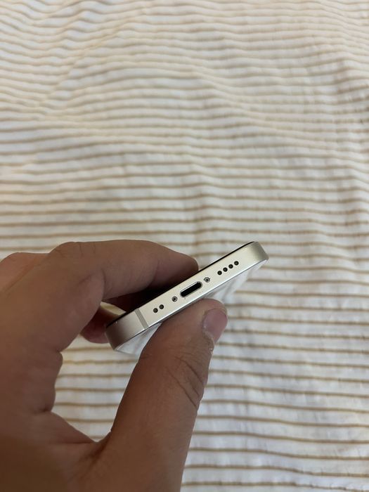 iphone 13 mini.