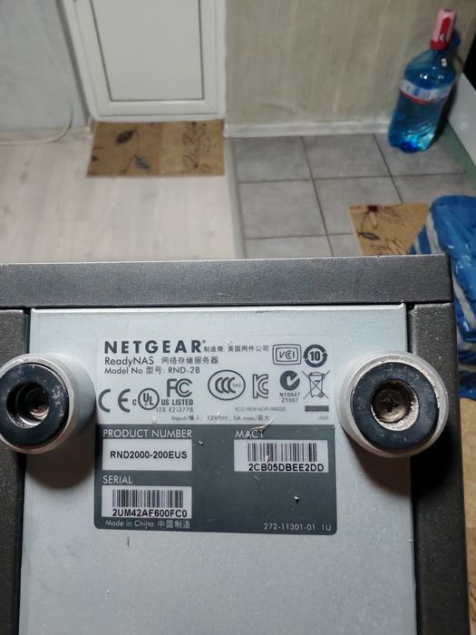 Продавам мрежово хранилище (NAS) Netgear ReadyNAS Duo v2. Устройството