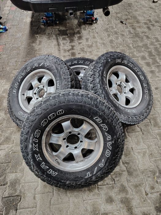 Диски с шинами в комплекте