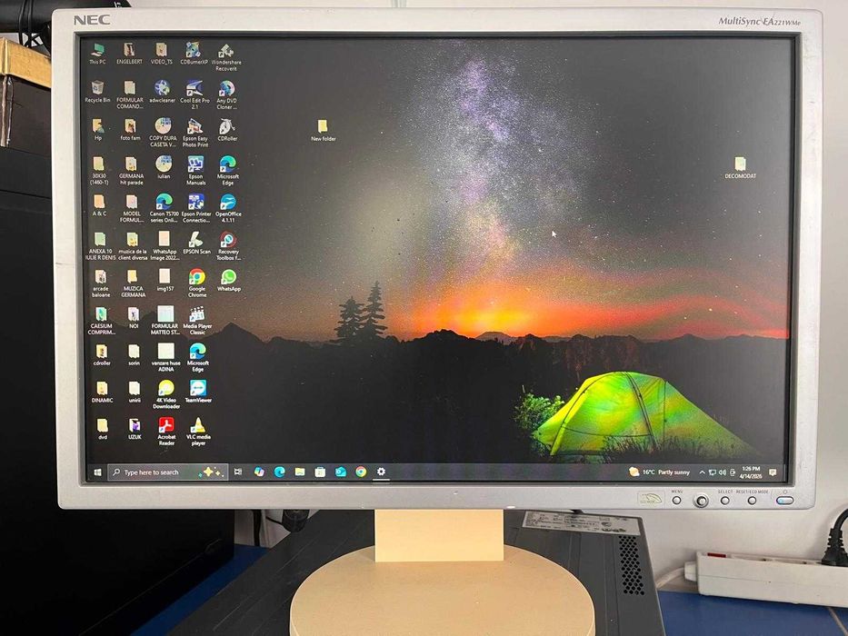 Se vand 3 monitoare pentru PC